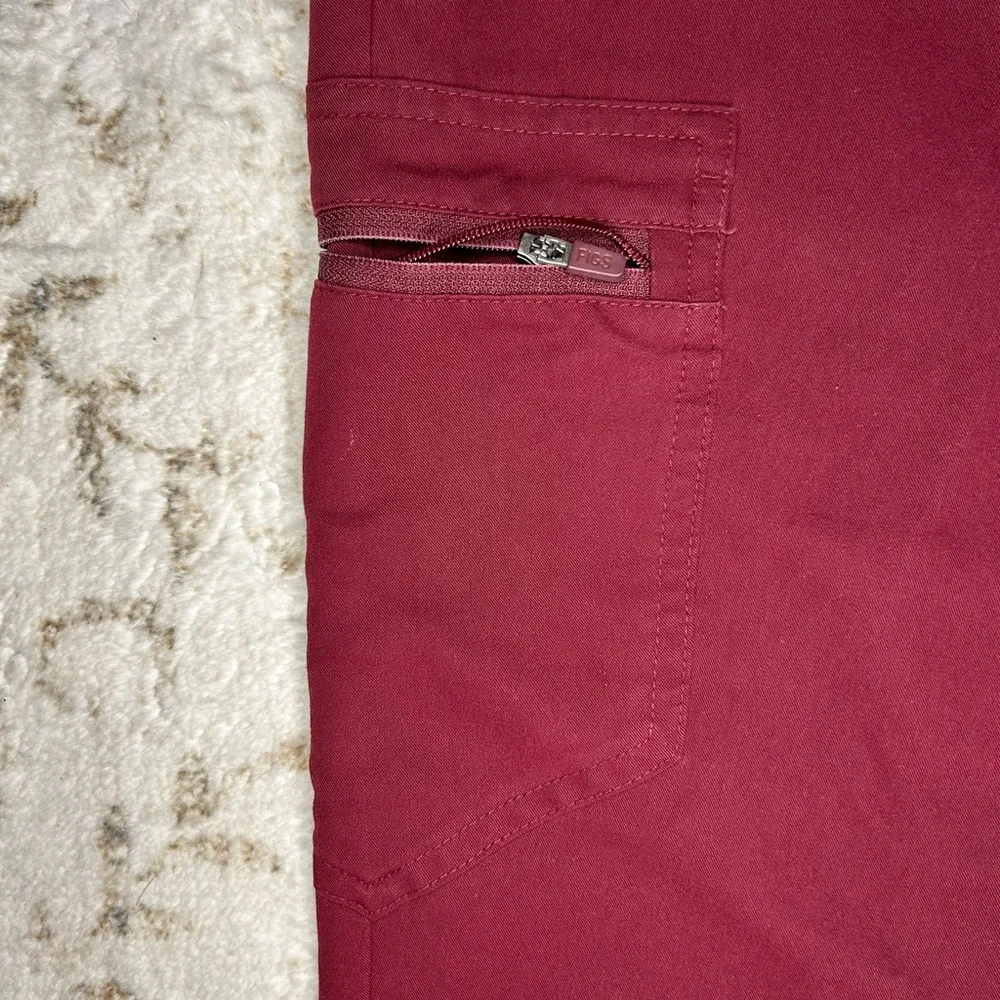 Figs burgundy high waist Zamora Jogger
Pants PO# 2443 - Picture 7 of 12